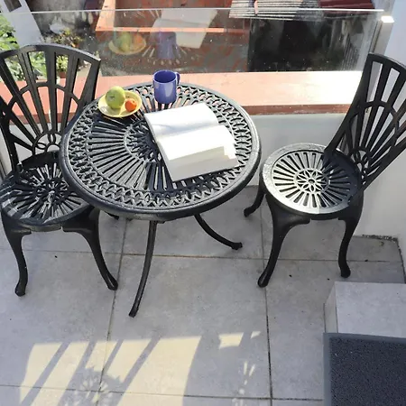 House Garden Vakantiehuis *