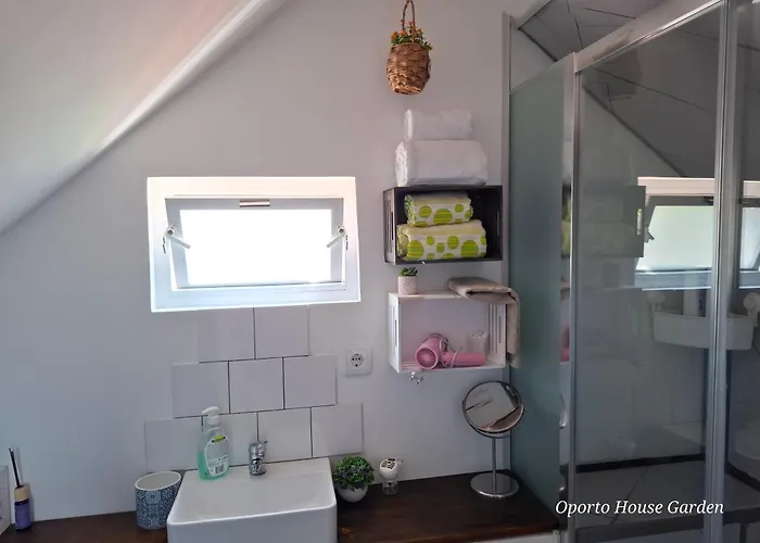 House Garden Ferienhaus Porto